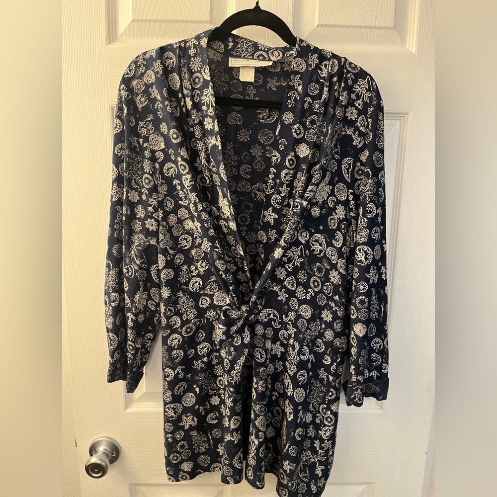 Navy Blue one button and wrap tie vintage Maggie Lawrence blazer size large.